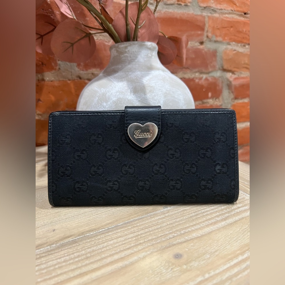 GUCCI GG Monogram Black Canvas Gold Heart Continental Wallet